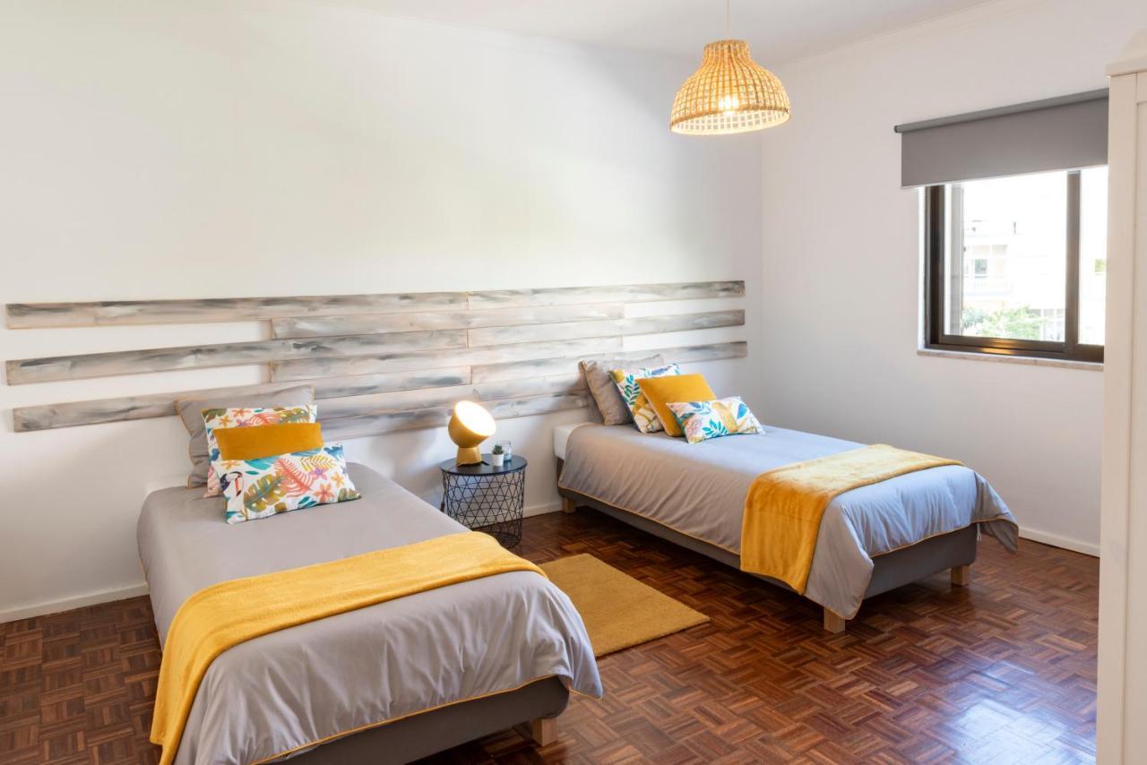 Vita Portucale ! Nook Beach Apartments Costa de Caparica Eksteriør bilde